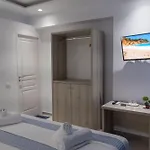 Sea View 3*