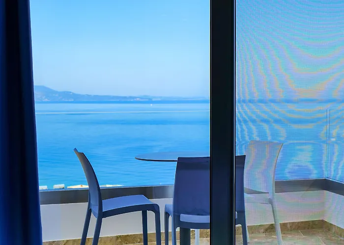 호텔 Sea View Sarandë